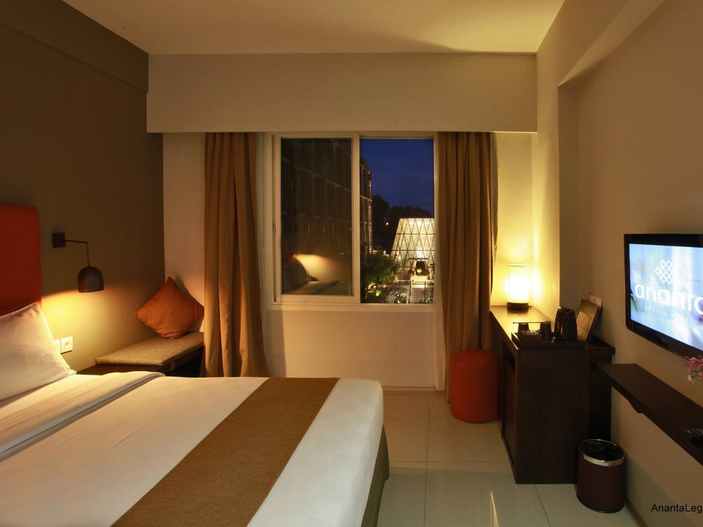Ananta Legian Hotel Zewnętrze zdjęcie